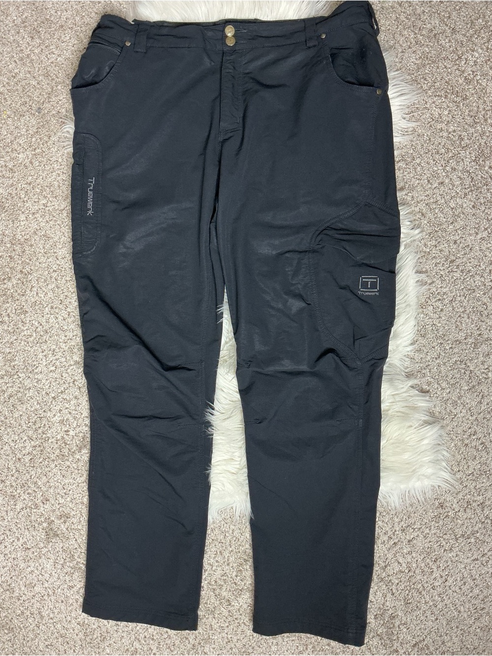Truewerk Men's Black Tech Cargo Pants AllSeason Water Resistant Soft Shell 38x34